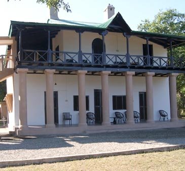Delhi Corbett Weekend Tour Package